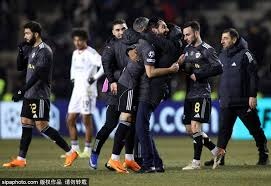 世体：引进小蜘蛛非常困难，巴萨高层越来越关注凯恩