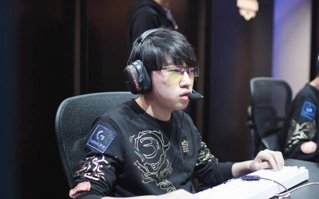 迪巴拉是球 迪巴拉是球