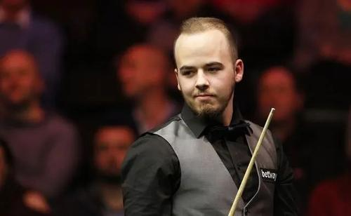 我们拭目以 我们拭目以